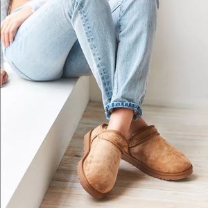 Ugg Classic Slipper in Chestnut size 7